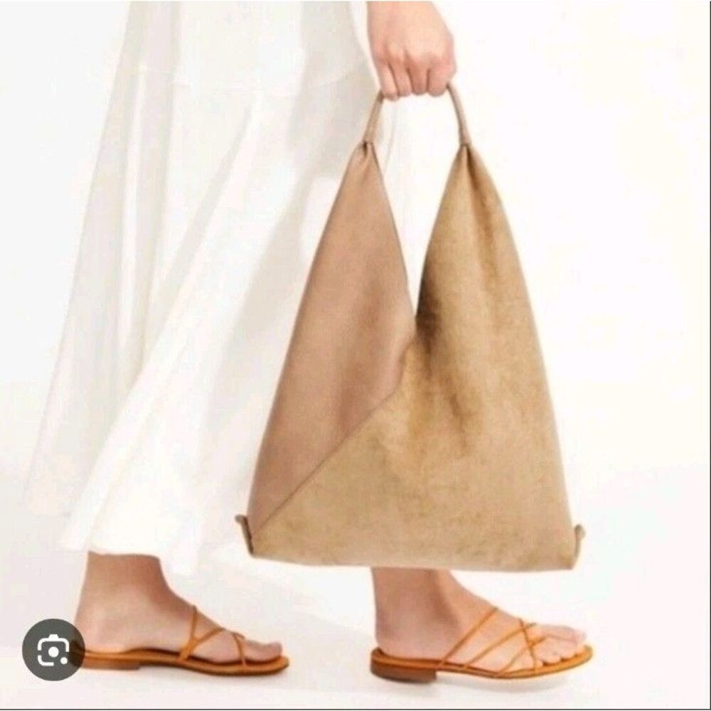 Shiraleah Arden Tote Bag Purse Pebbled Vegan Leather/suede Interior Zip Pocket